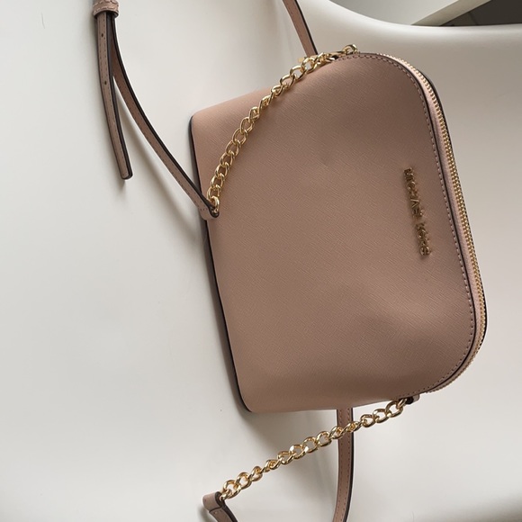 Pink & gold Michael Kors crossbody bag. Used once - Picture 3 of 7